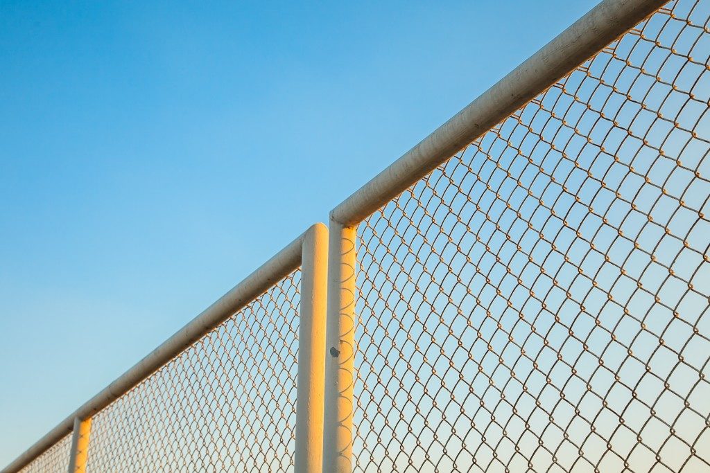 chain link fence