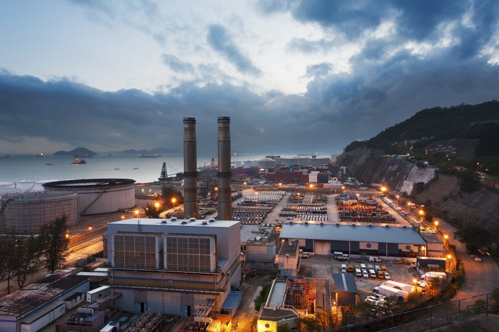 powerplant beside the ocean