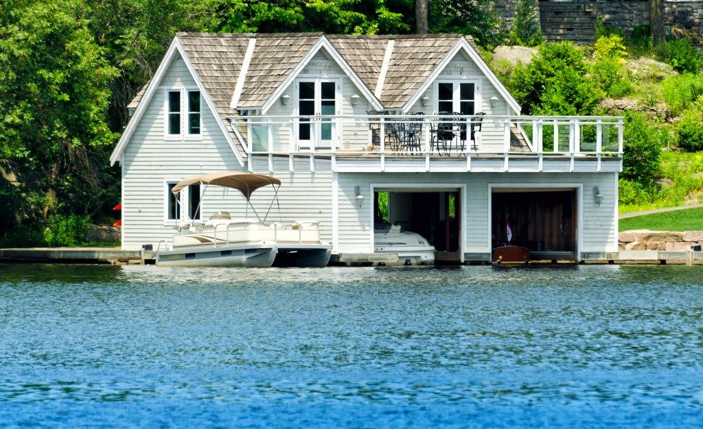 lake house