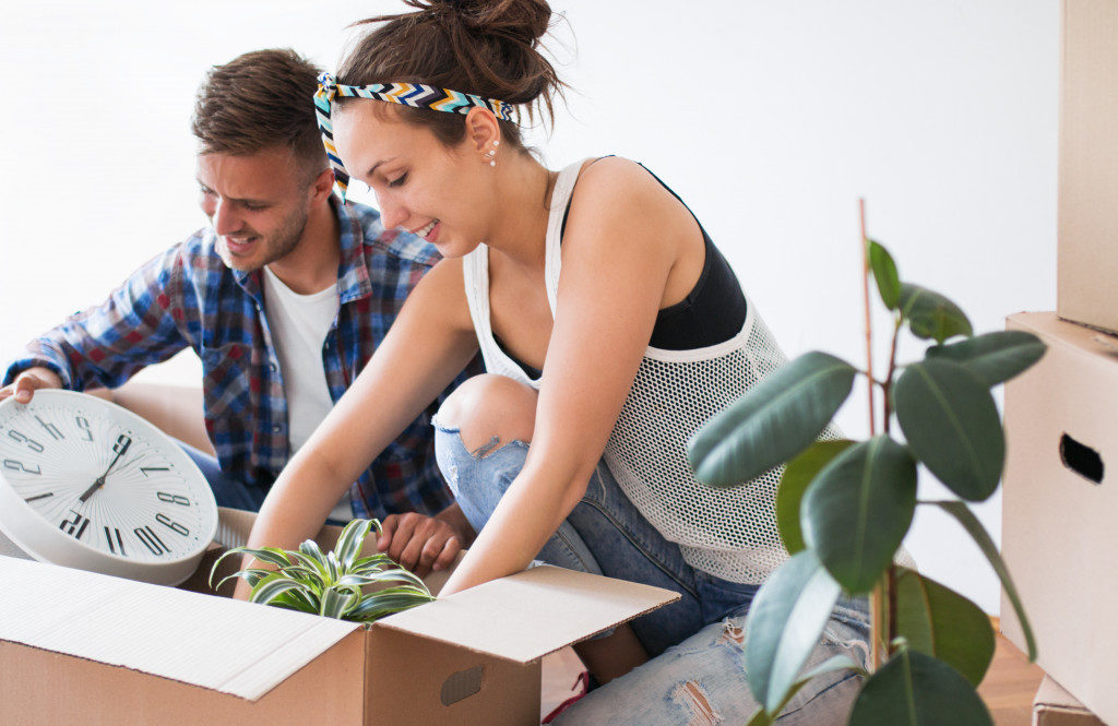 couple packing their things