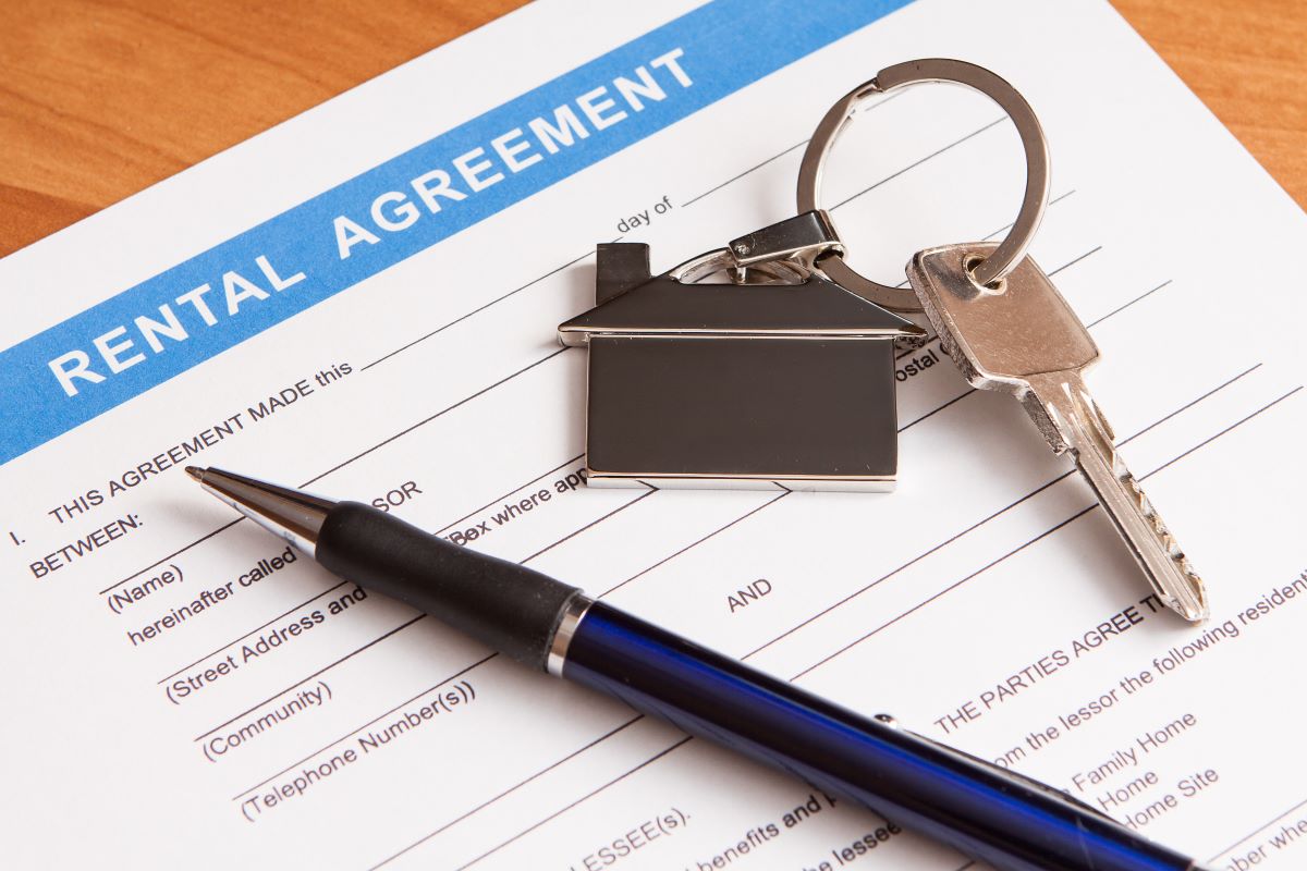 rental agreement with key to the property