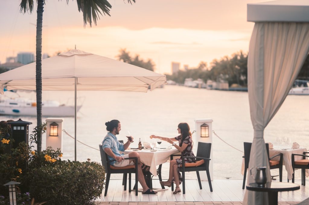 couple dining outside